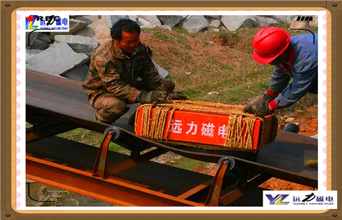 懸掛式永磁除鐵器根據(jù)冷卻方式主要有自冷式，油冷式和強制風冷式