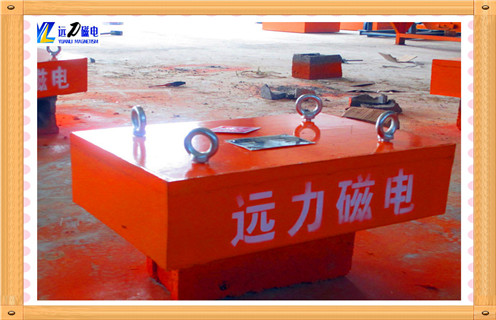 板式永磁除鐵器，板式永磁除鐵器知識參數(shù)_內(nèi)部磁塊安裝方法_板式永磁除鐵器型號價格 