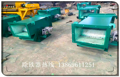 管道除鐵器，河南管道除鐵器工作原理視頻RCYG液體不銹鋼江西風(fēng)送管道除鐵器水泥造紙廠管道除鐵器圖片